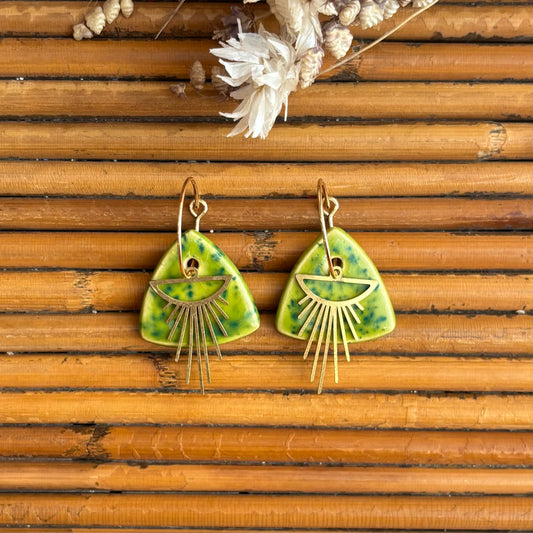 Boucles d'oreilles en céramique galet verre à points et rayon de soleil