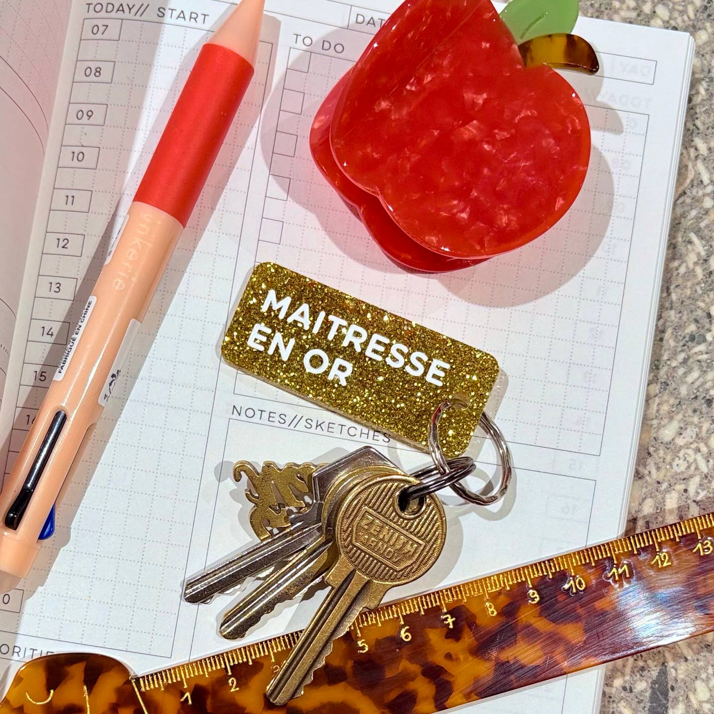 Porte-clés Maîtresse en or