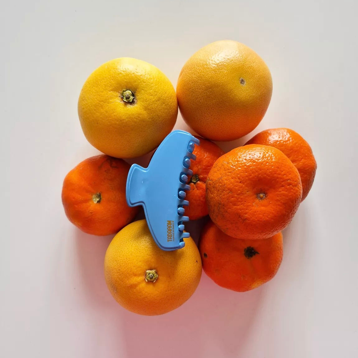 Pince à cheveux bleu azur