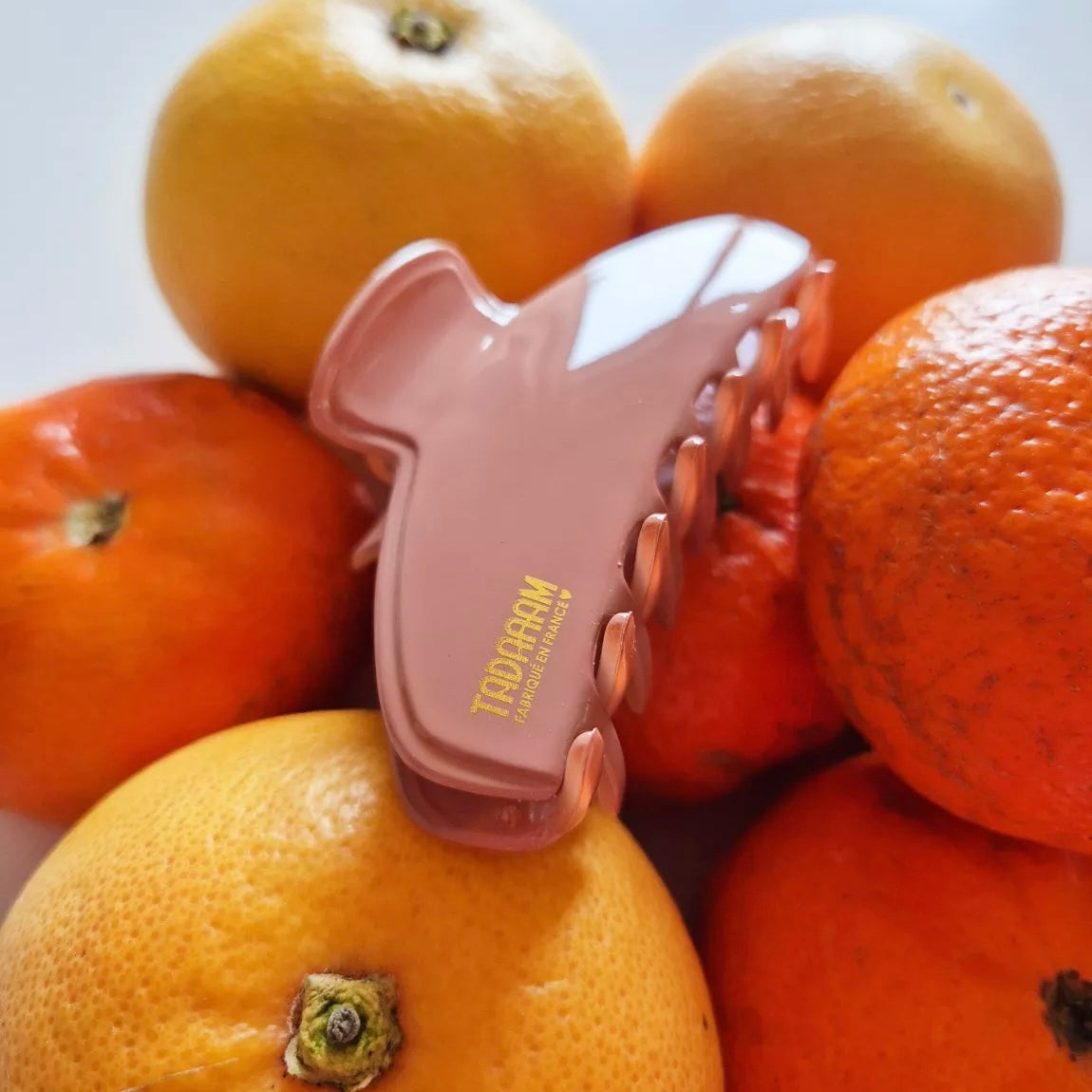 Pince à cheveux rose blush