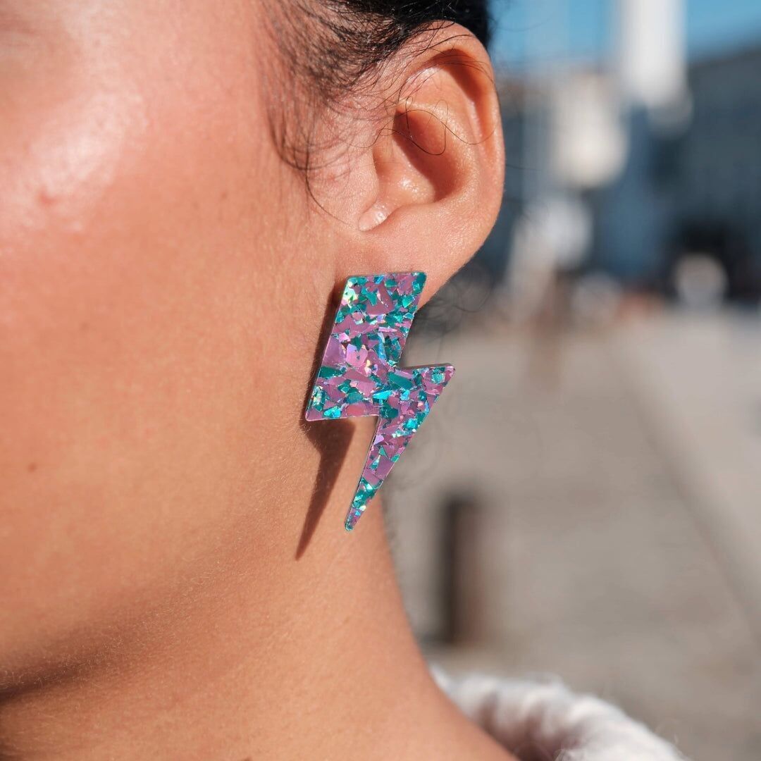 Boucles d’oreilles éclairs maxi vert mauve