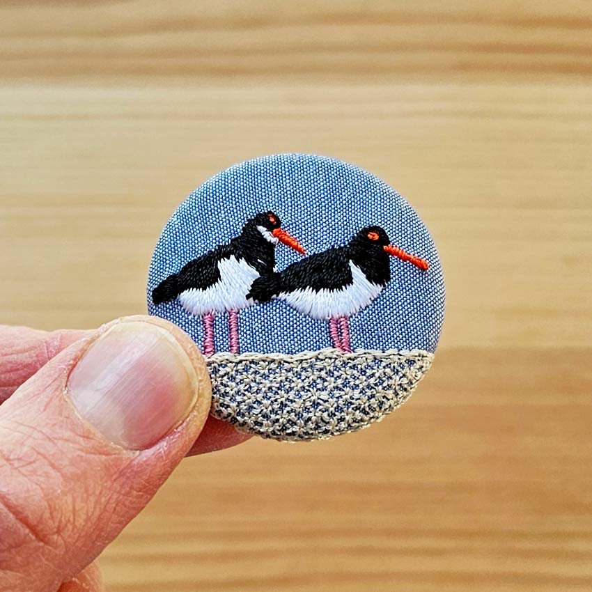 Broche petit format Huitriers pie