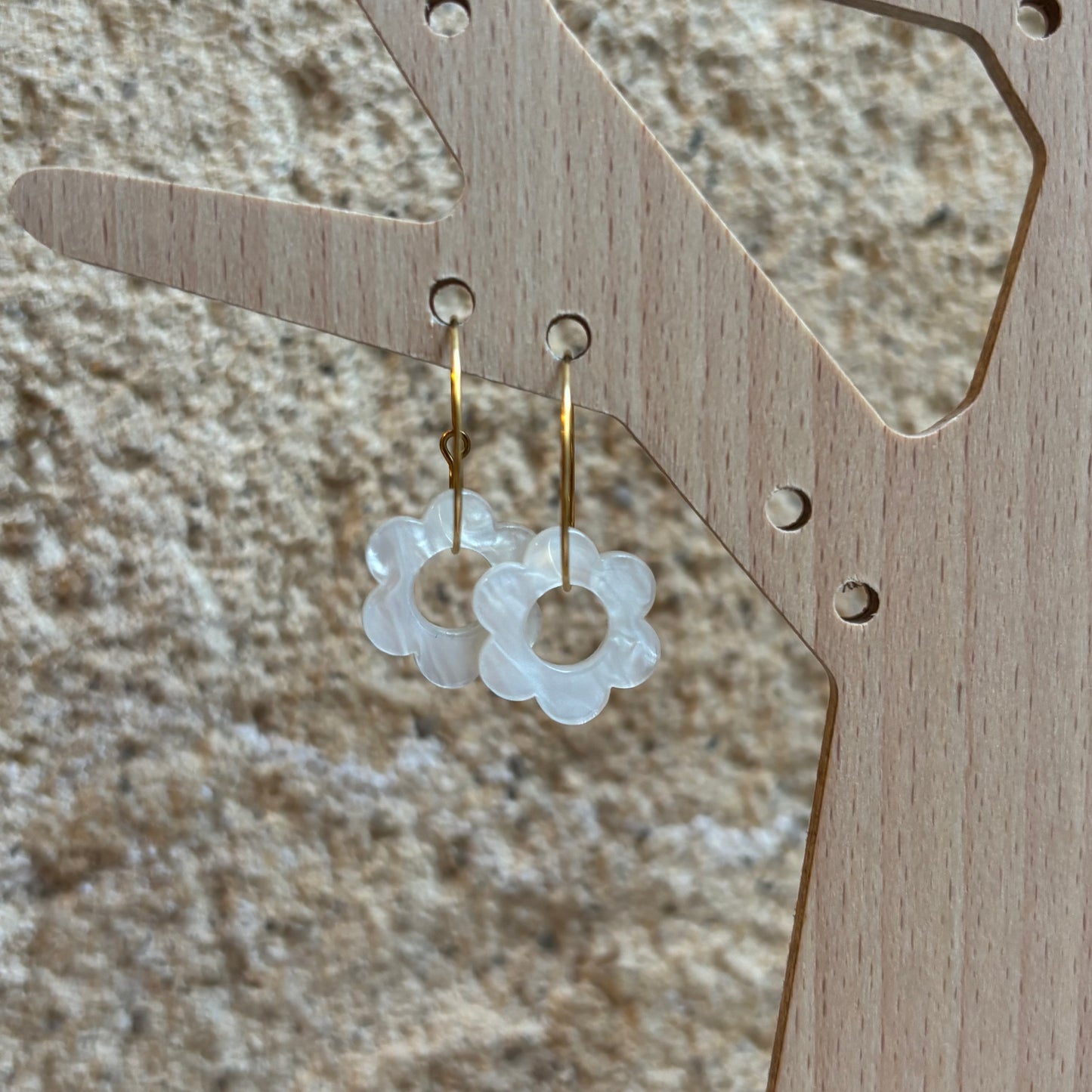 Boucles d’oreilles Flora nacre