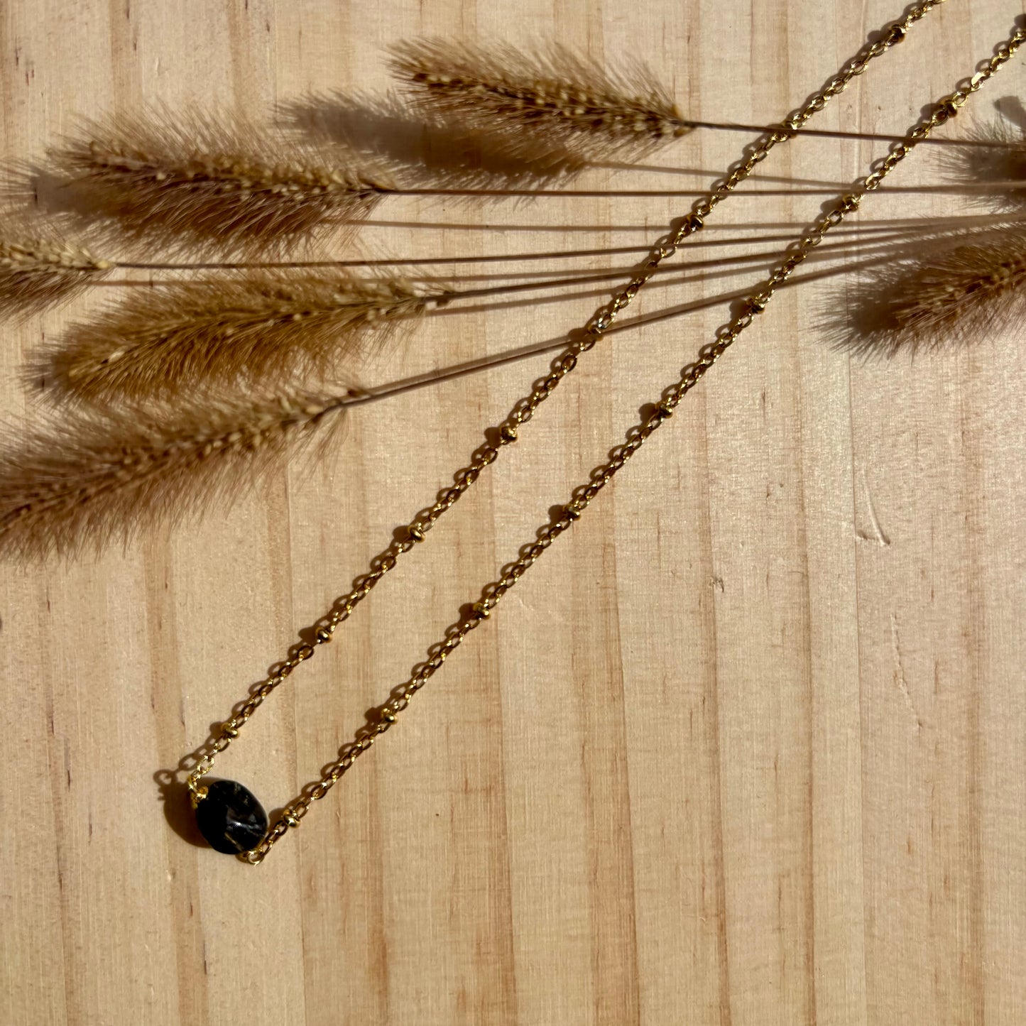 Collier Billie avec pierres semi-précieuses (au choix)