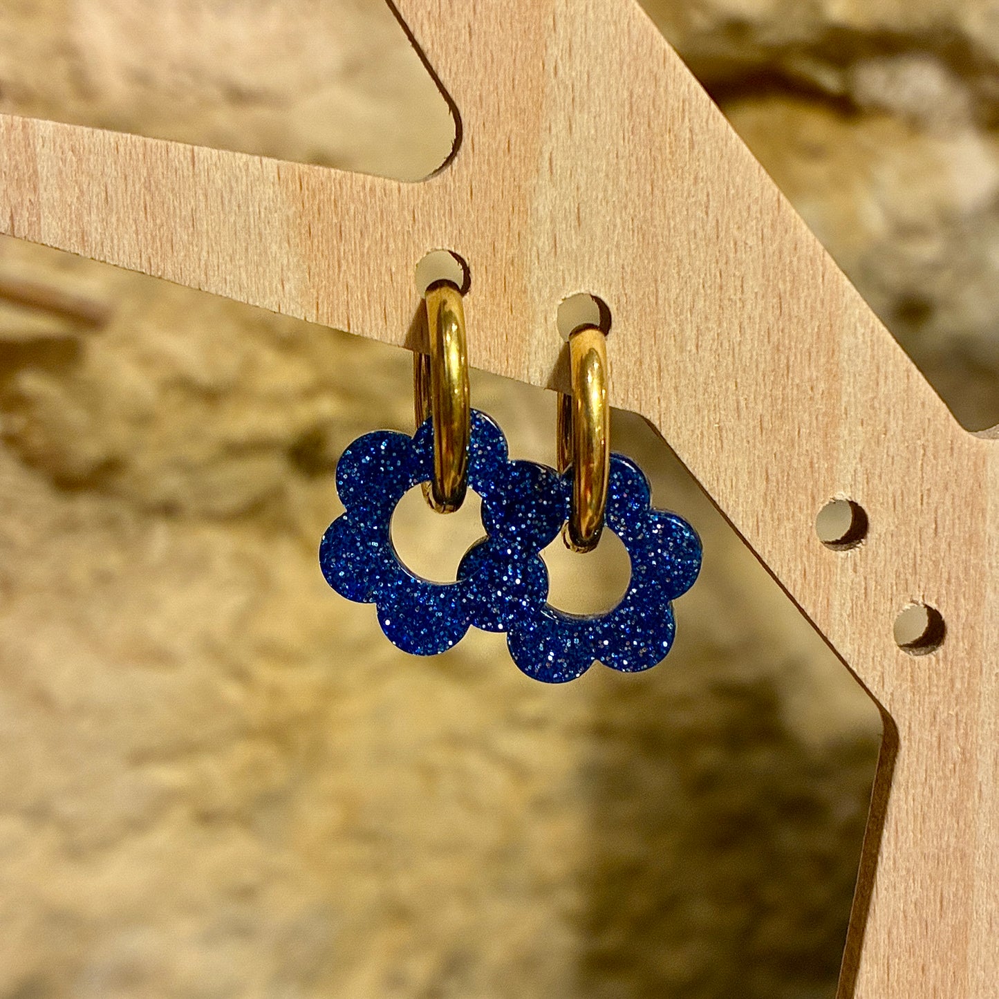 Boucles d’oreilles Flora bleu nuit pailleté