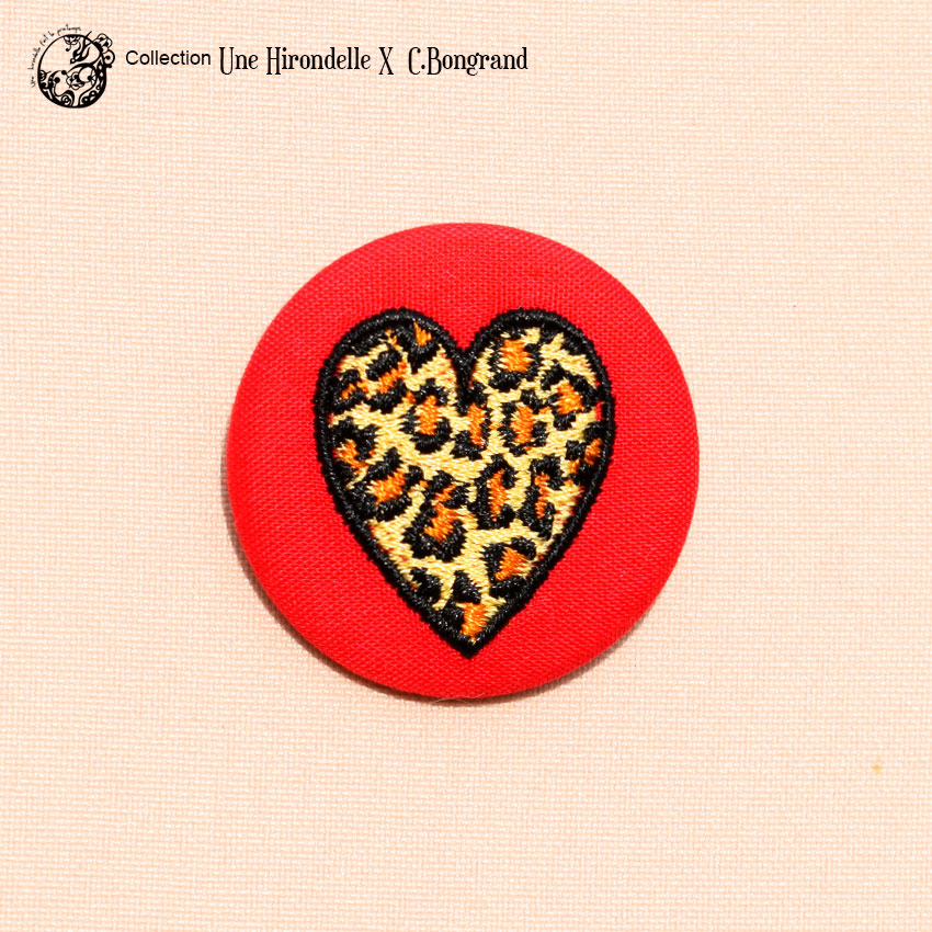 Broche petit format Coeur De Léopard