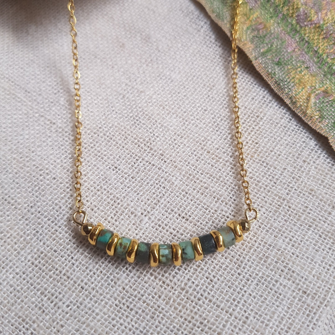 Collier Rani avec pierre semi-précieuse (au choix)