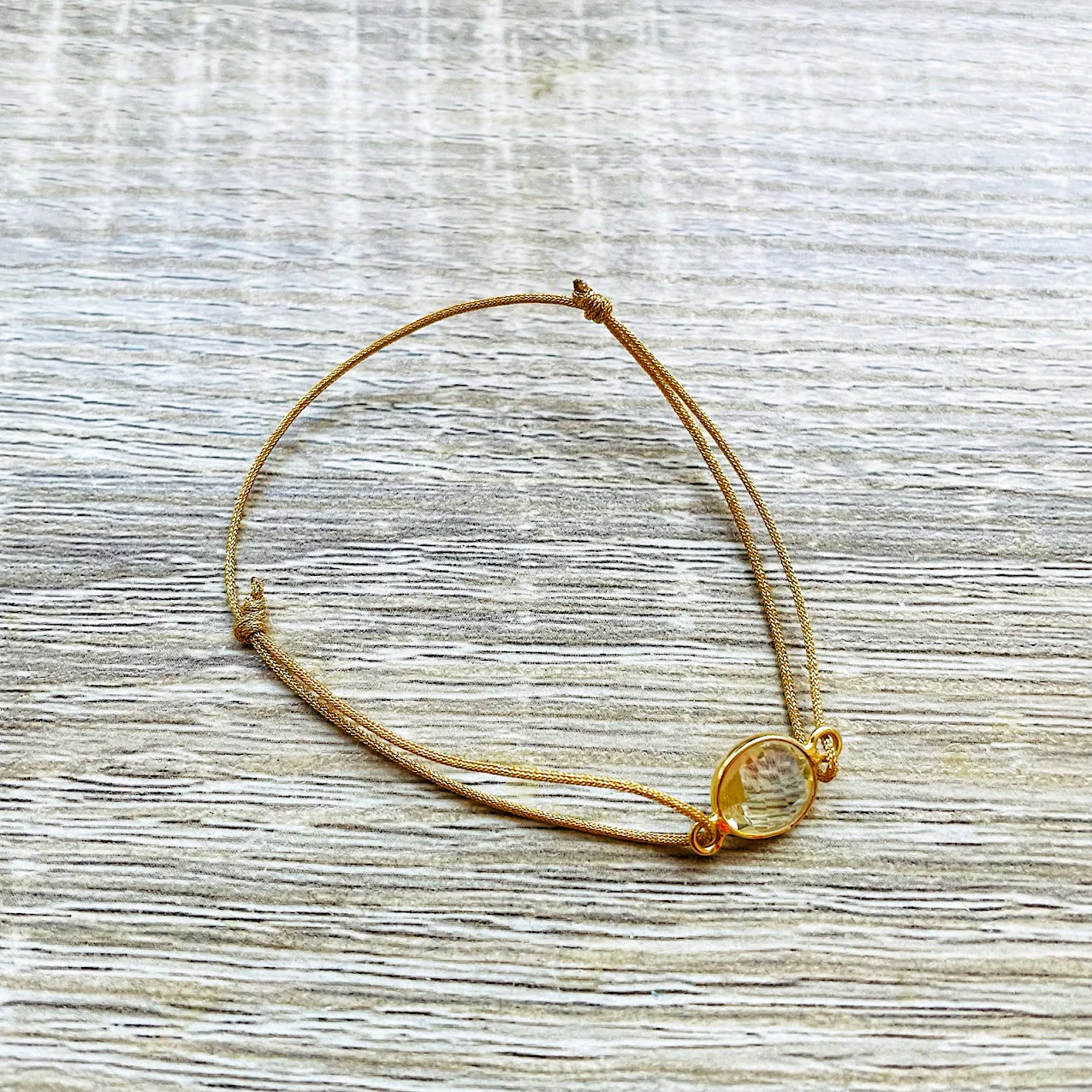 Bracelet Alba doré avec pierres semi-précieuses