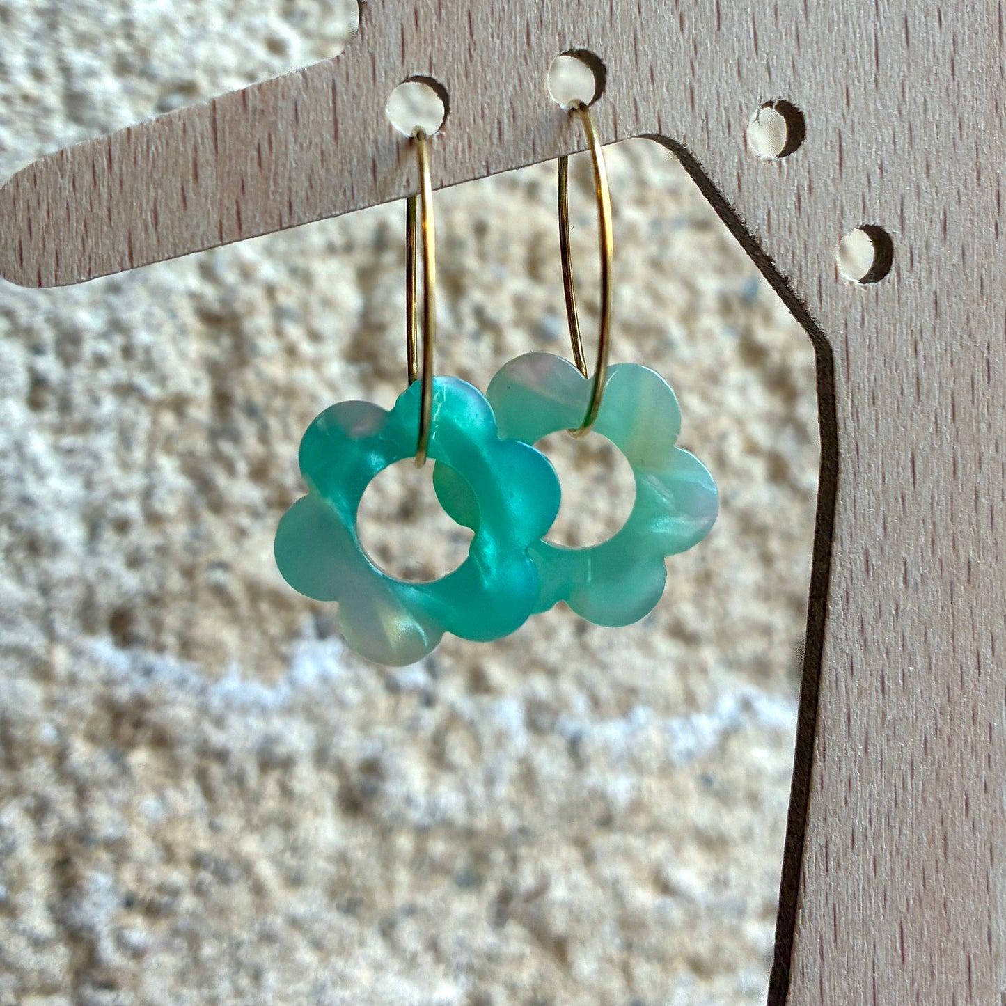 Boucles d’oreilles Flora vert d’eau blanc