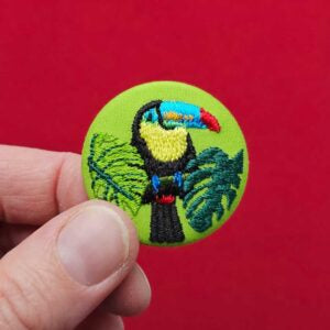 Broche petit format Le Toucan