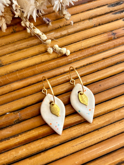 Boucles d'oreilles en céramique larme tachetée