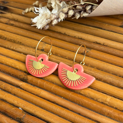 Boucles d'oreilles en céramique jupe rouge et éventail