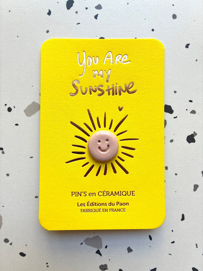 Pin’s en céramique smiley rose