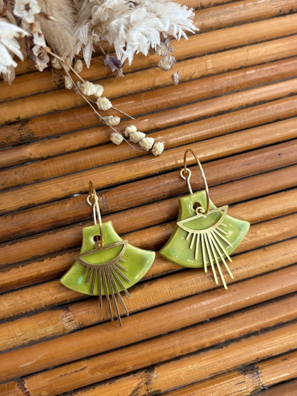 Boucles d'oreilles en céramique sunset vert prairie
