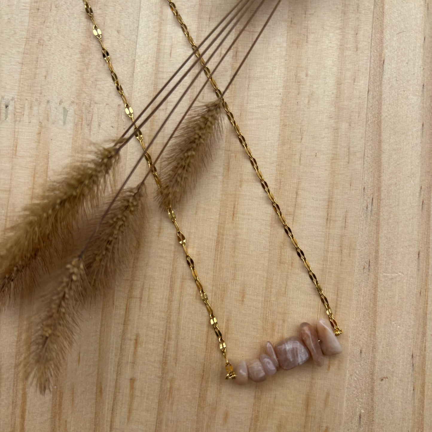 Collier Dhara avec pierre semi-précieuse (au choix)