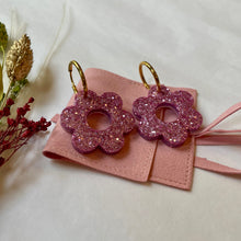 Charger l&#39;image dans la galerie, Créoles Fleur Rose
