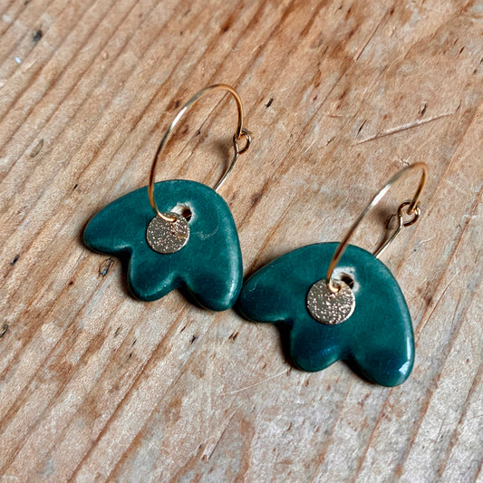 Boucles d'oreilles en céramique vagues vert profond
