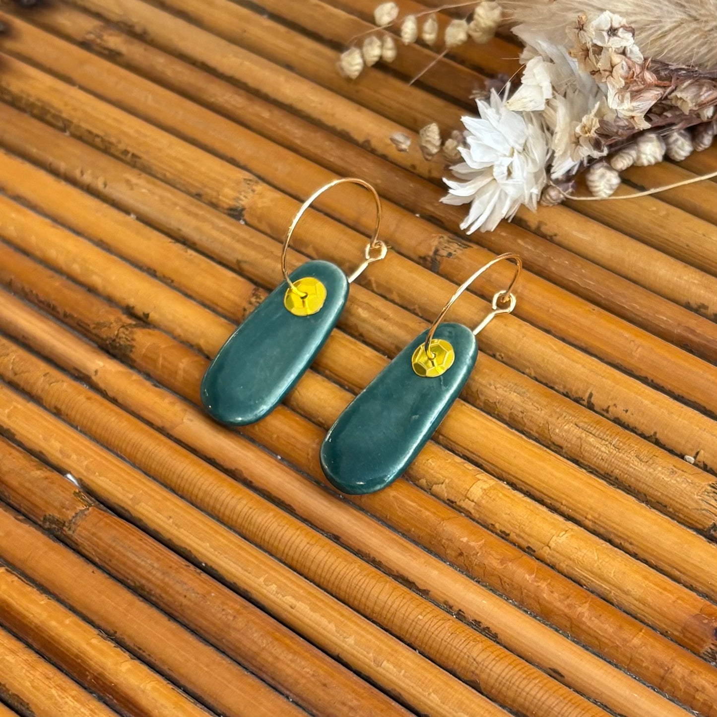Boucles d'oreilles en céramique planche verte