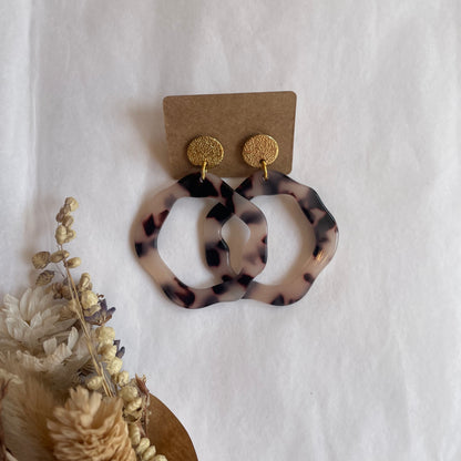 Boucles d’oreilles Adèle beige