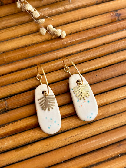Boucles d'oreilles en céramique planche tachetée