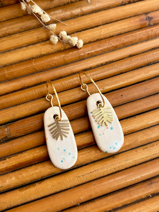 Boucles d'oreilles en céramique planche tachetée