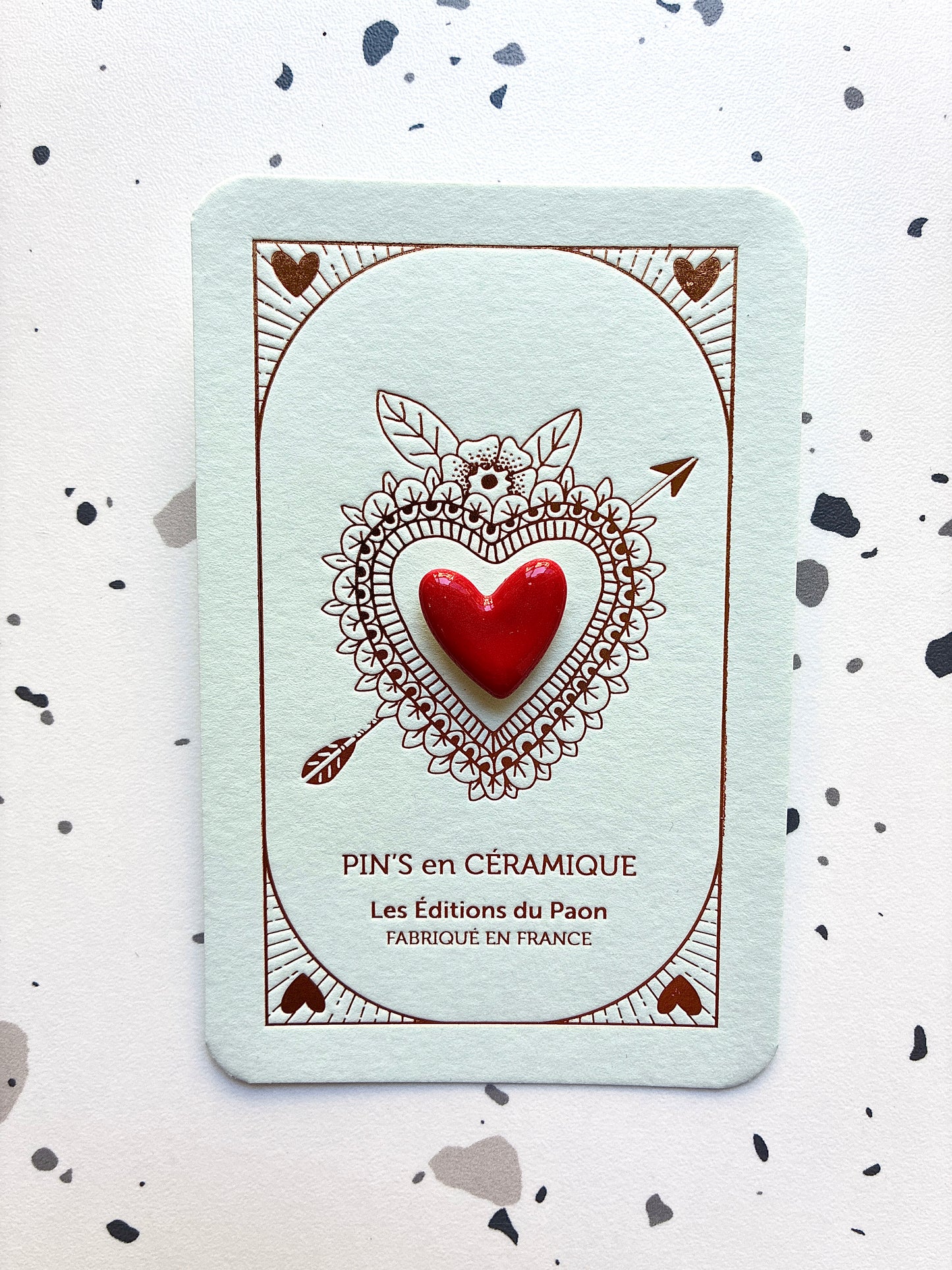 Pin’s en céramique cœur rouge