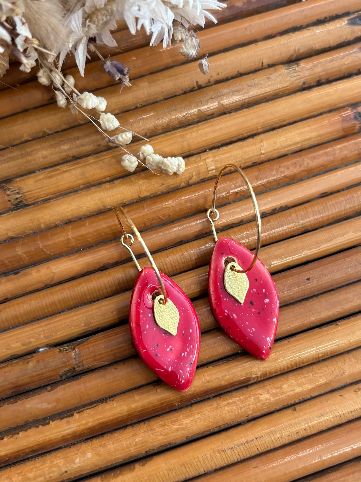 Boucles d'oreilles en céramique ovale rouge