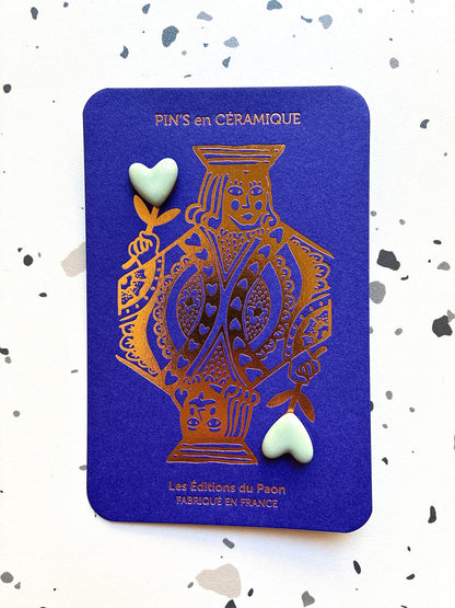 Pin’s en céramique petits cœurs carte à jouer vert d’eau