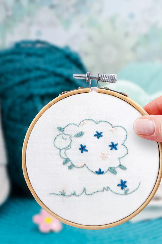 Kit de broderie Joyeux Mouton
