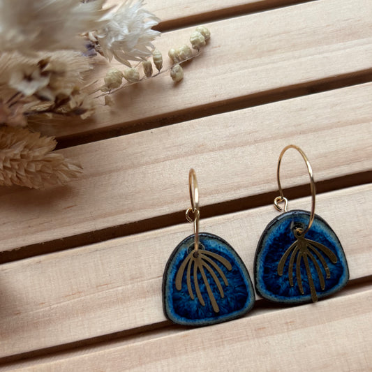 Boucles d'oreilles en céramique cloche bleue nuit