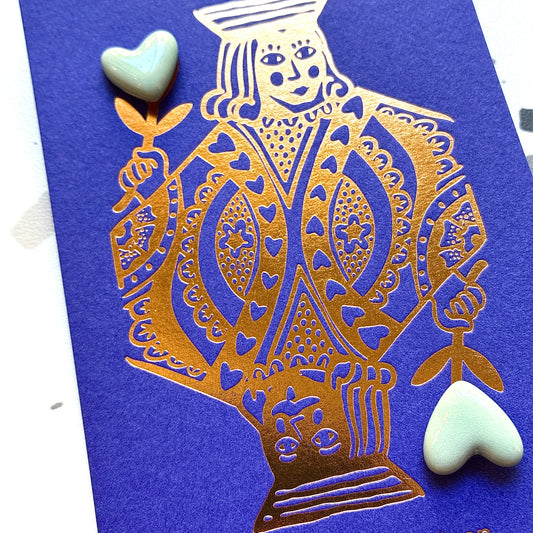 Pin’s en céramique petits cœurs carte à jouer vert d’eau