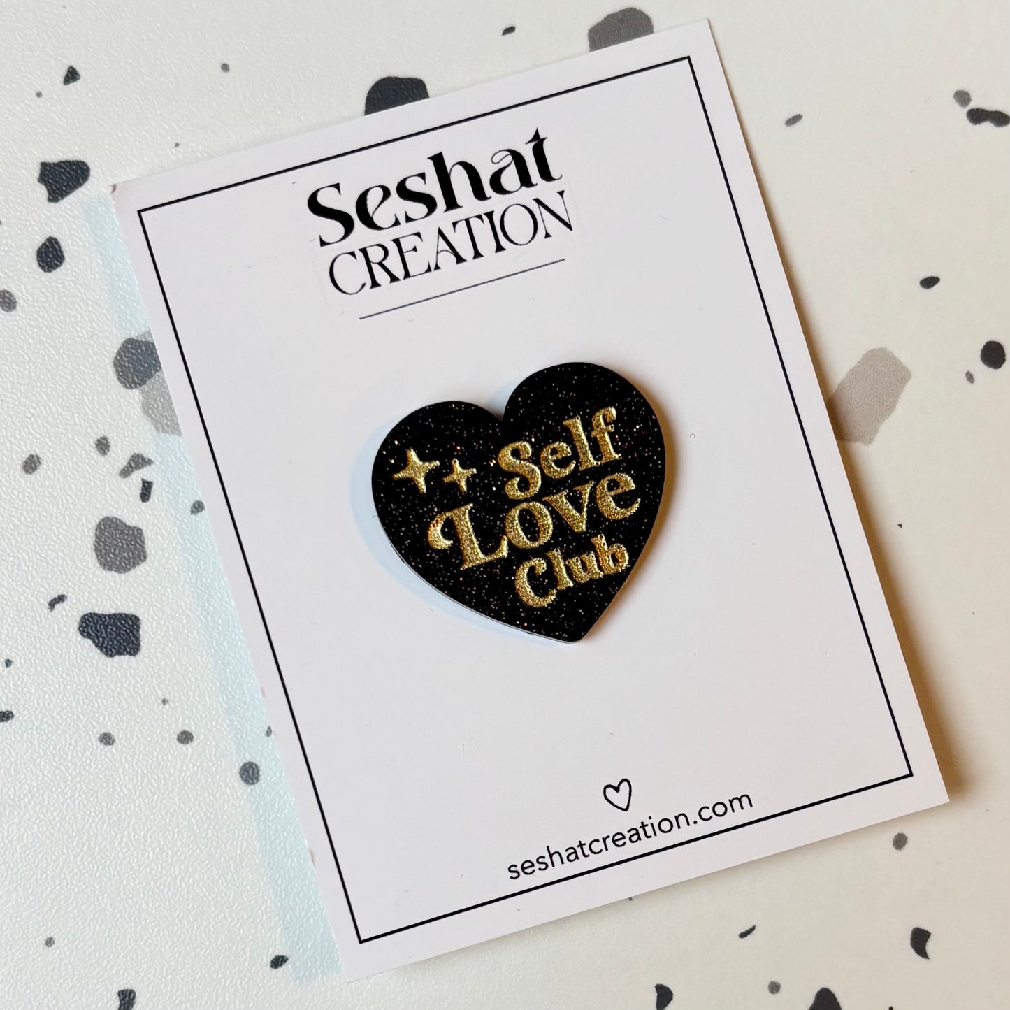 Broche Self love club noir