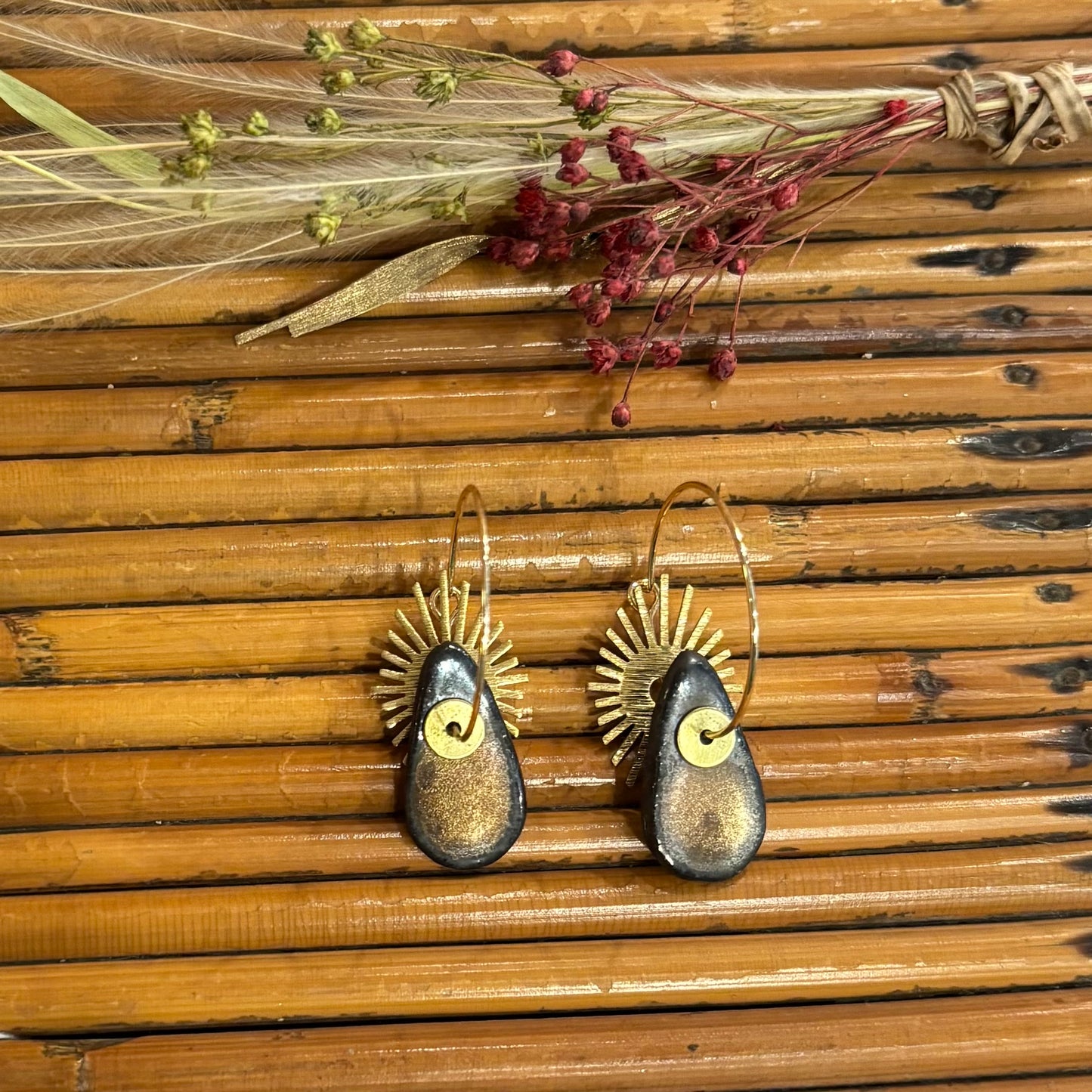 Boucles d'oreilles en céramique goutte soleil