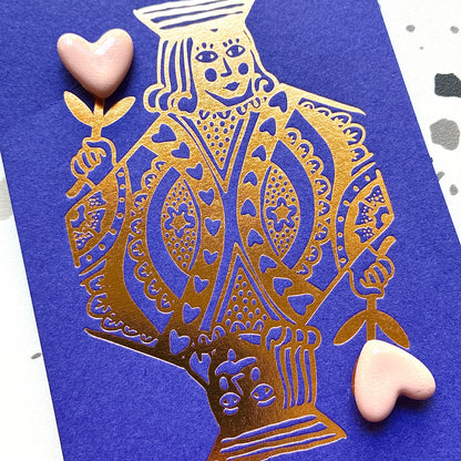 Pin’s en céramique petits cœurs carte à jouer rose pastel