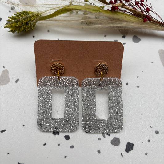 Boucles d’oreilles Carla blanches paillettées