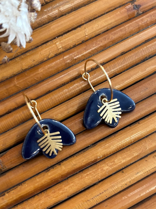 Boucles d'oreilles en céramique feuille bleu