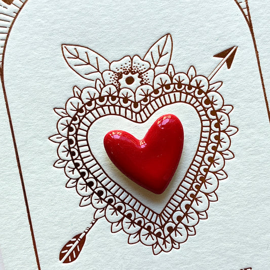 Pin’s en céramique cœur rouge