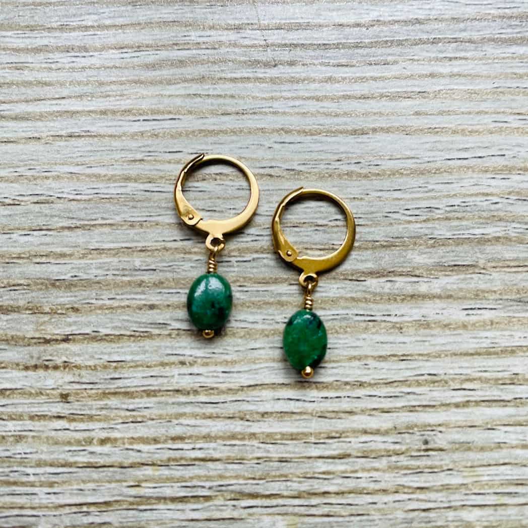 Créoles avec pierres semi-précieuses