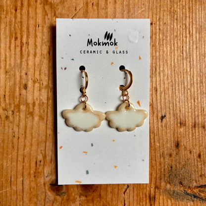 Boucles d'oreilles en céramique nuage blanc