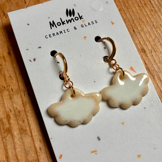 Boucles d'oreilles en céramique nuage blanc