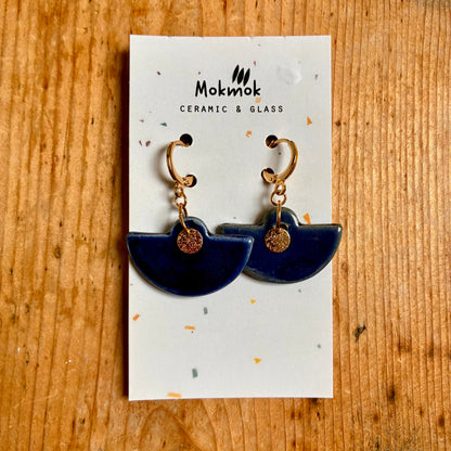 Boucles d'oreilles en céramique balance bleu
