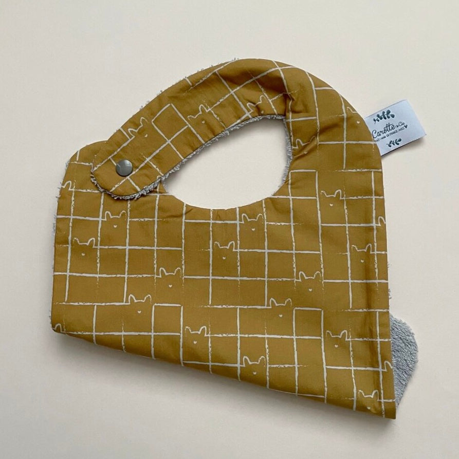 Bavoir Chat Camel