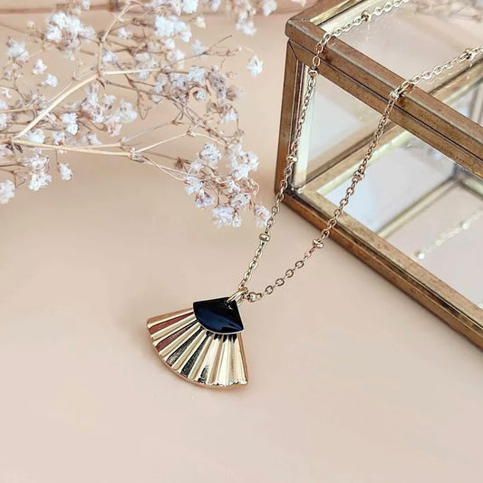 Collier pendentif éventail la Mystérieuse noir