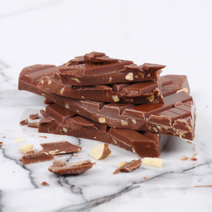 Tablette lait et éclats d'amandes - Bio - Happy Birthday