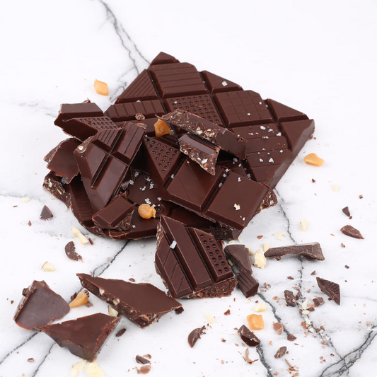 Tablette noir amandes, caramel et sel de Guérande - Bio - Thank you