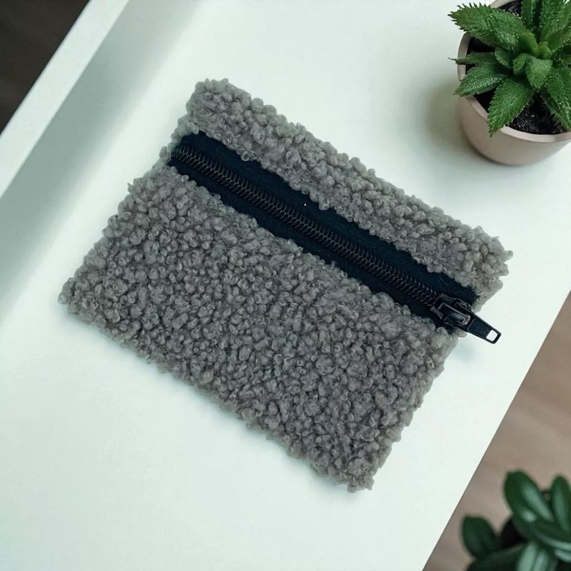 Porte monnaie bouclette (coloris au choix)