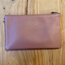 Charger l&#39;image dans la galerie, Pochette en cuir rose
