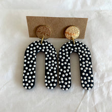 Charger l&#39;image dans la galerie, Boucles d’oreilles Françoise à pois
