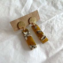 Charger l&#39;image dans la galerie, Boucles d’oreilles Charlie ocre
