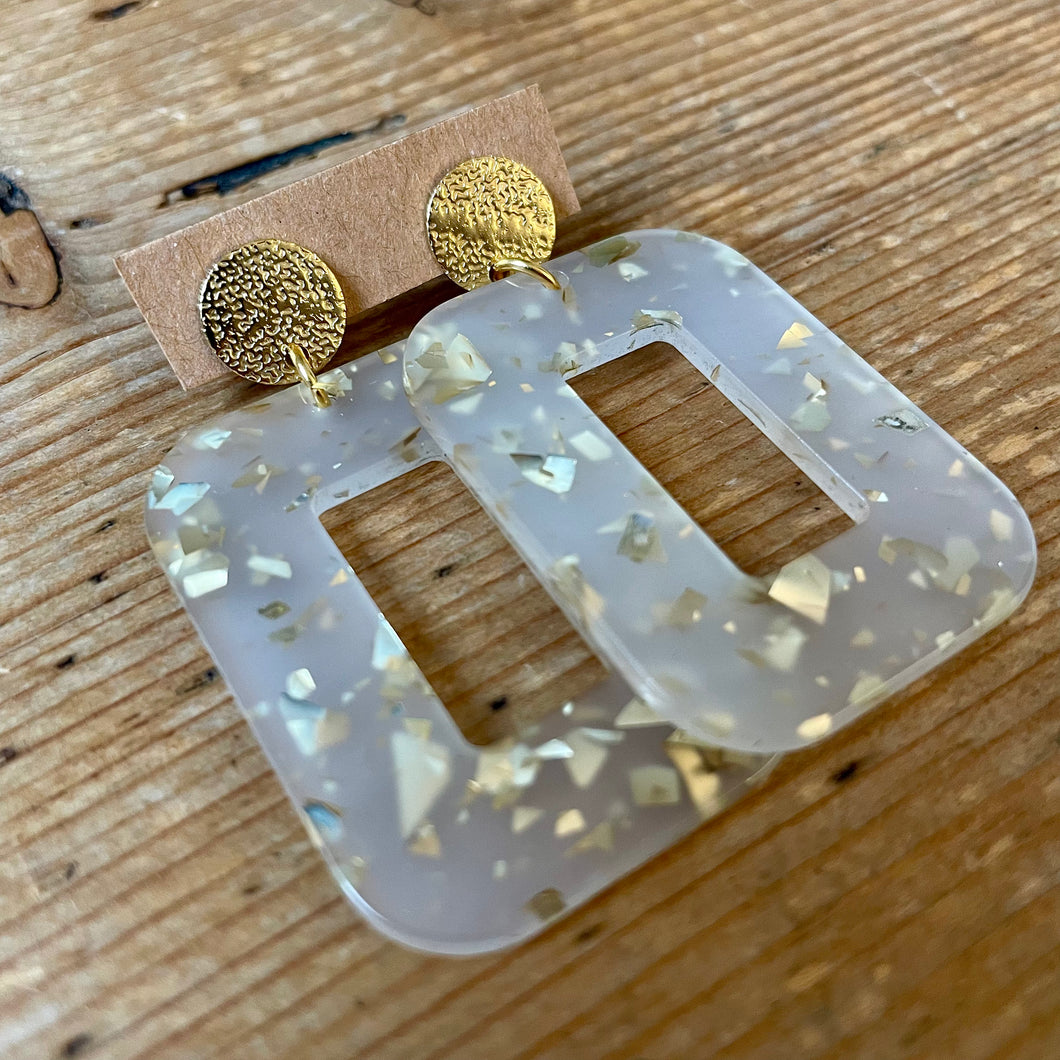 Boucles d’oreilles Carla feuilles d’or
